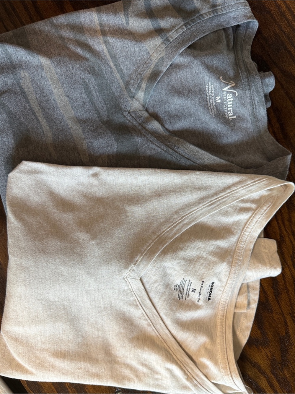 Lot of V-Neck Long Sleeve Tees camo and cream